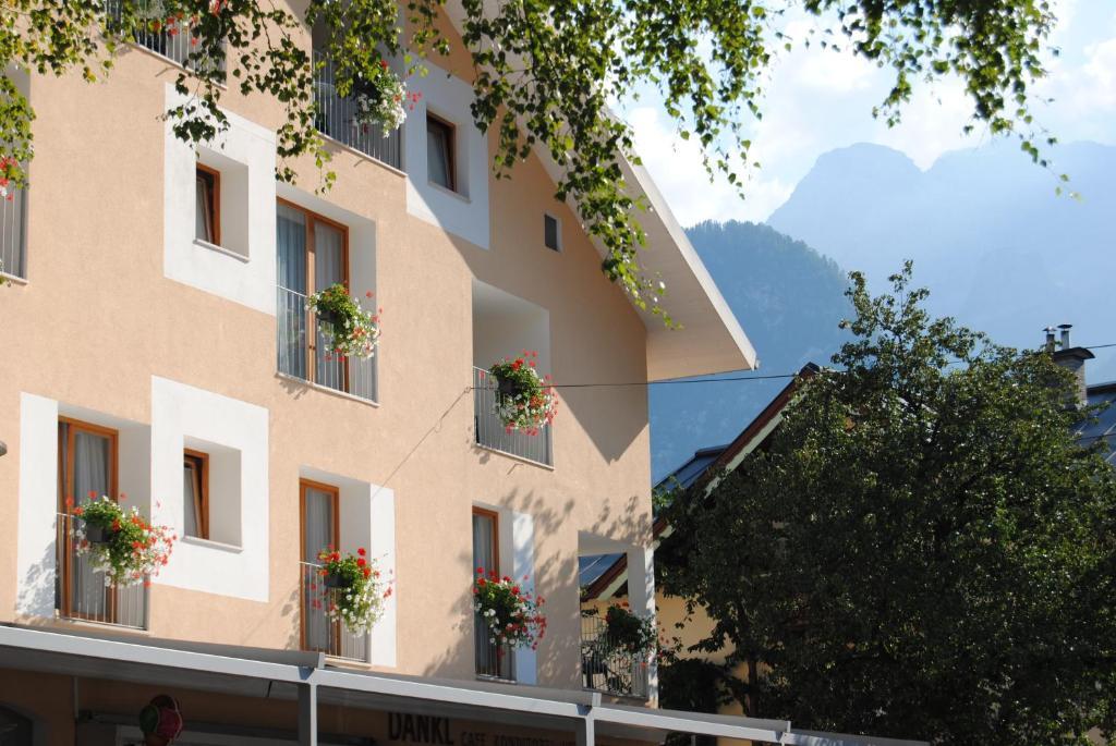 Hotel & Restaurant Dankl Лофер Экстерьер фото